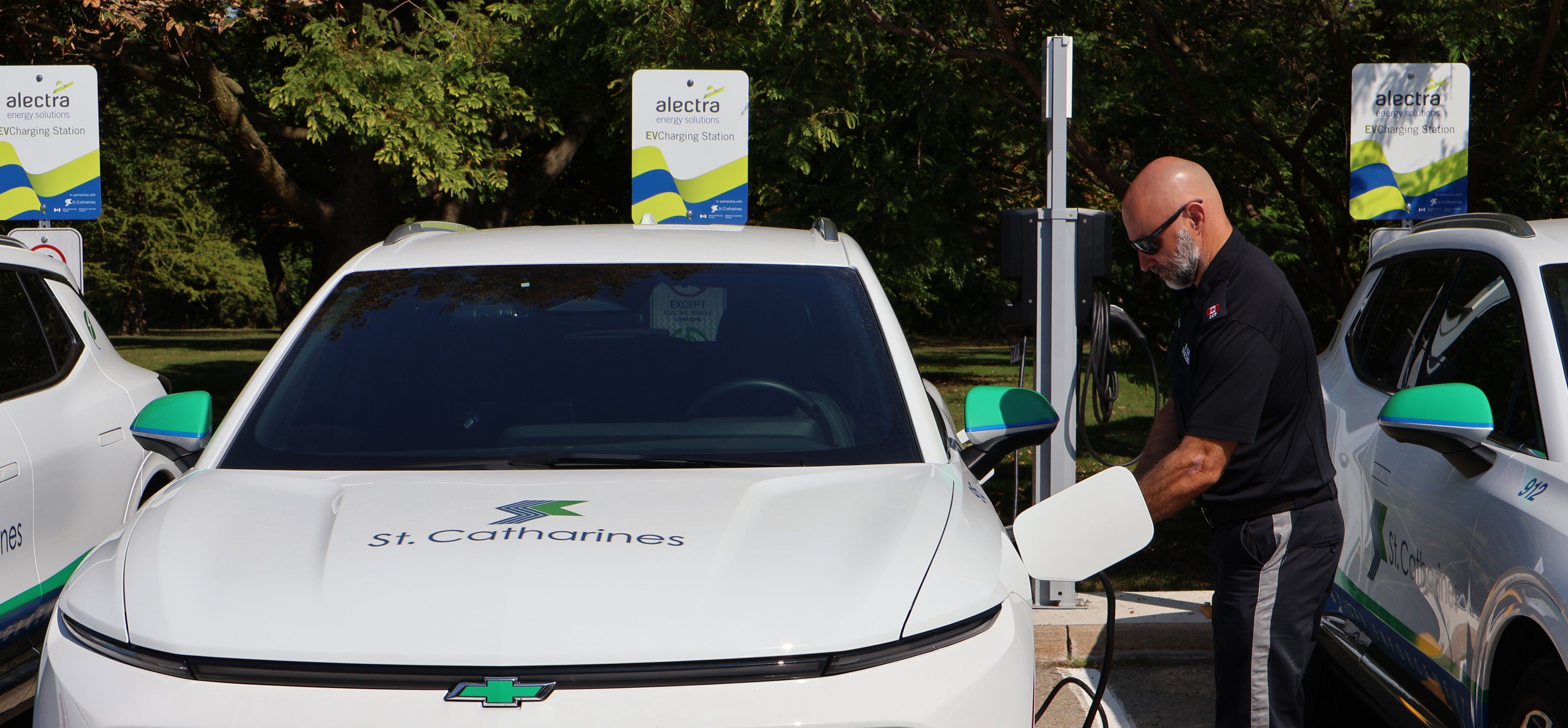 alectra-energy-solutions-ev-fleet-charging-slider